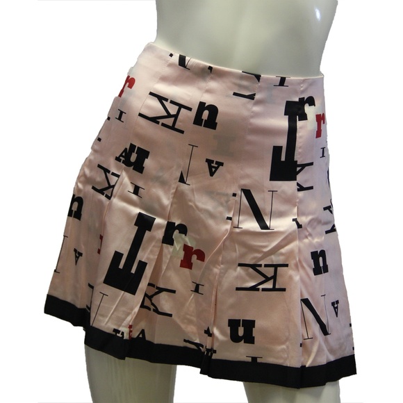 Trina Turk Dresses & Skirts - Trina Turk Skirt Signature Size 2 (SKU 000…